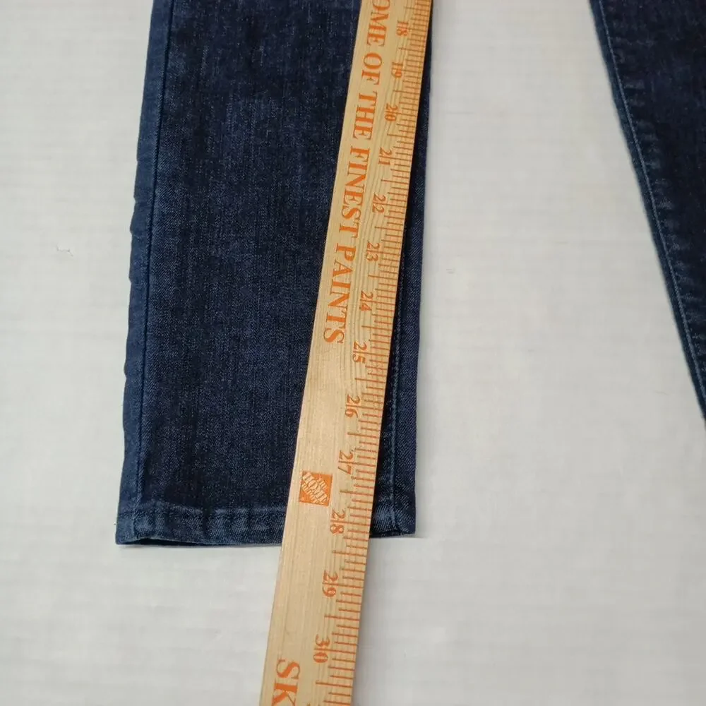 Levi Totally Shaping Pull On Skinny Jeans Blue Size 4 W27‎